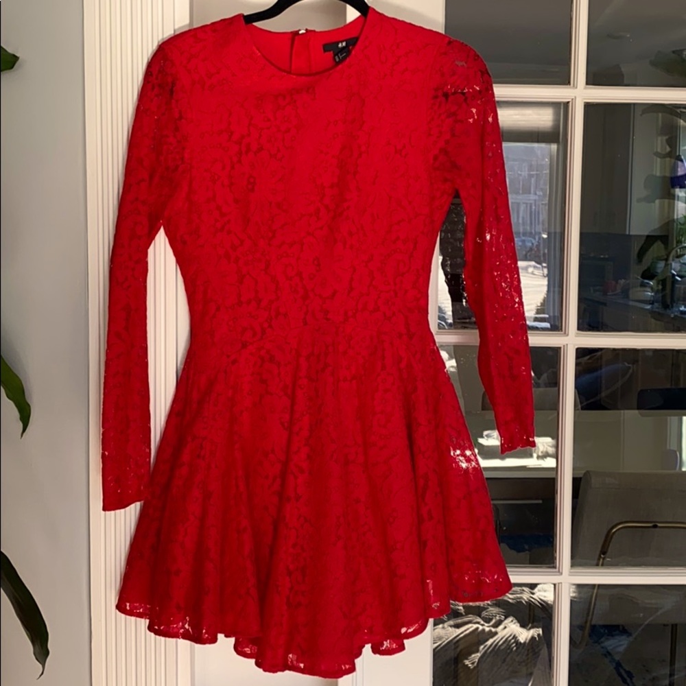 Beautiful H&M lace dress